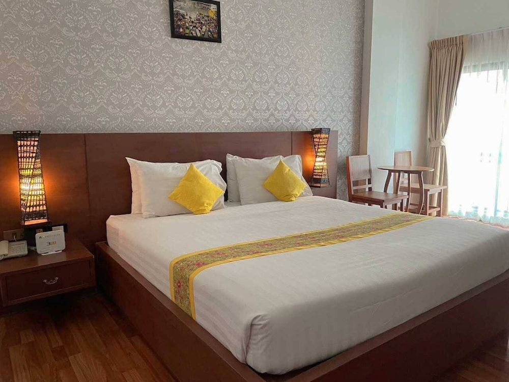 Jingjit Hotel Superior Double Room
