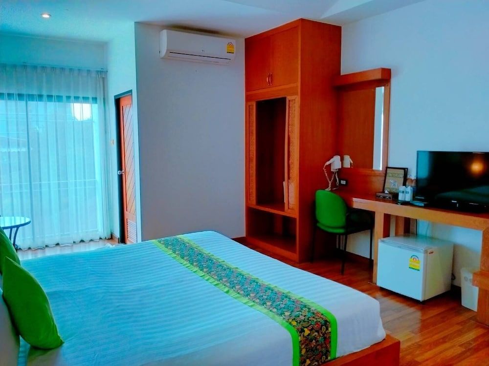 Jingjit Hotel Superior Double Room 4