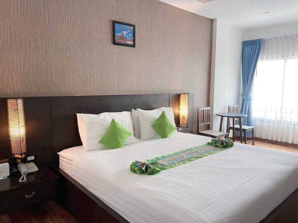 Jingjit Hotel Superior Double Room 2