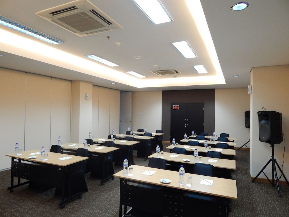 undefined Hotel 88 Mangga Besar VIII by WH 3