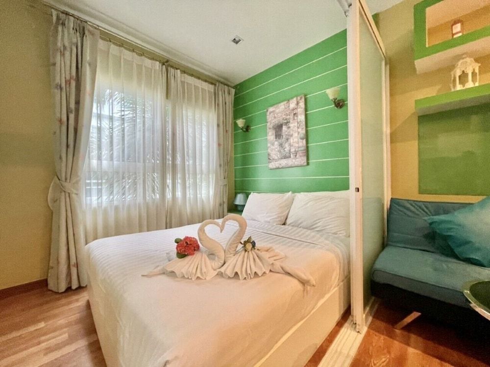 The Trust Huahin Condo Garden View by Dome Deluxe Room 2