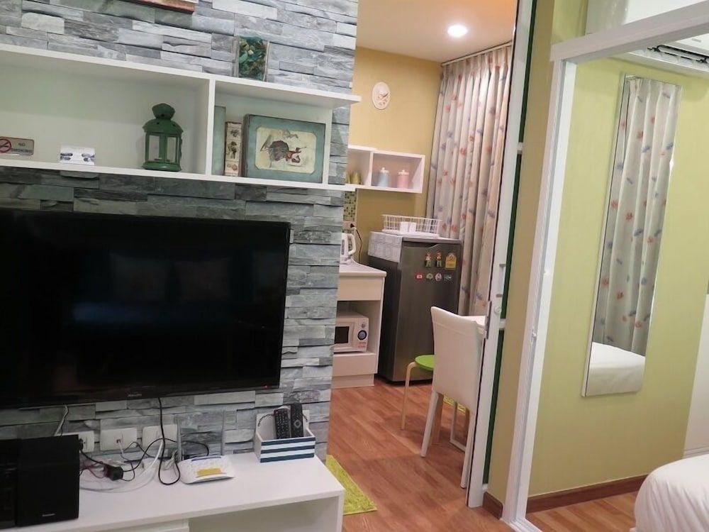 The Trust Huahin Condo Garden View by Dome Deluxe Room 17