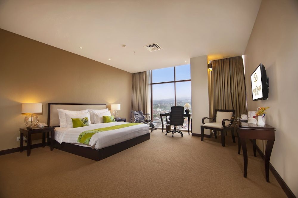 Executive Room