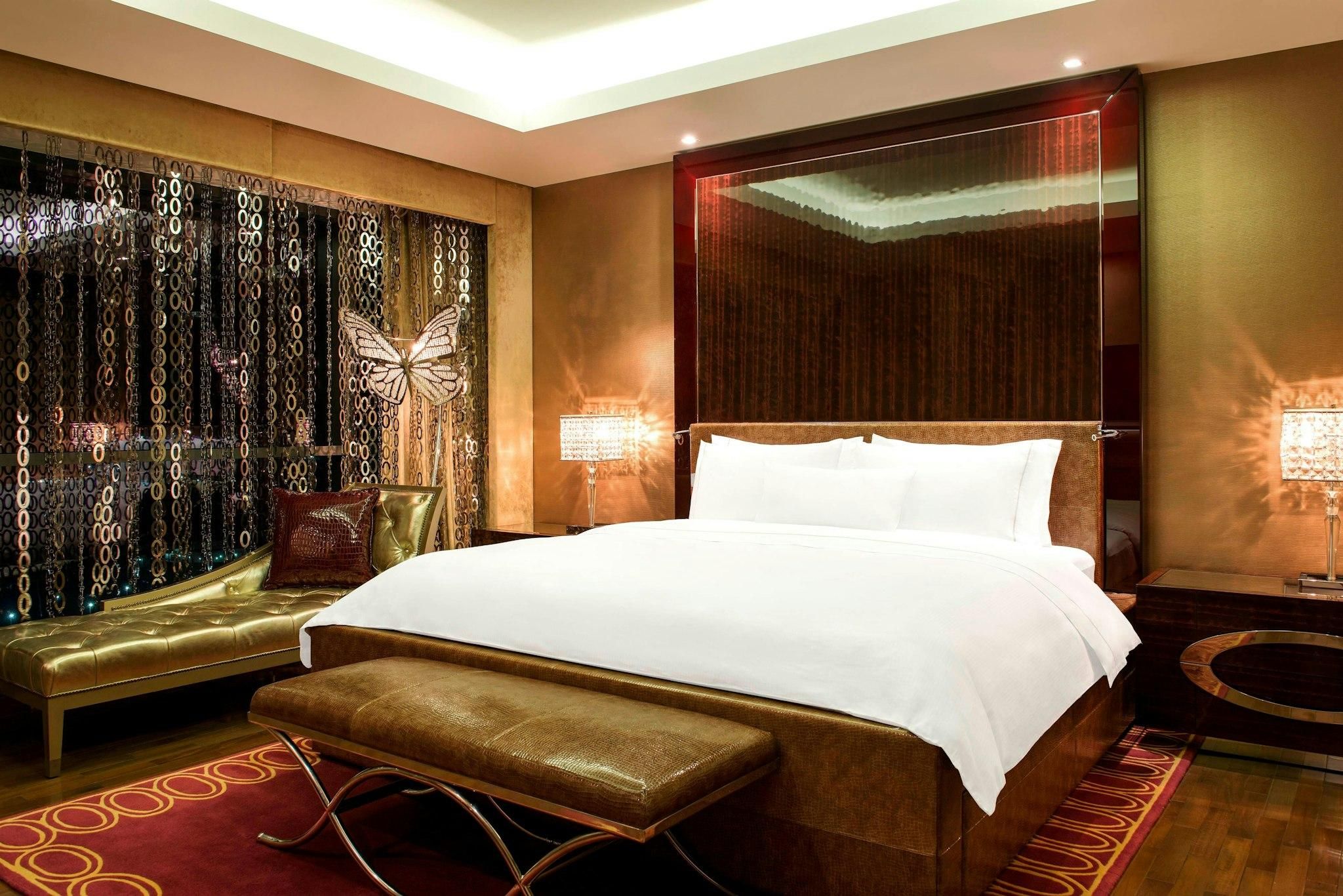 Royal Suite, Club lounge access, 1 Bedroom Suite, 1 King