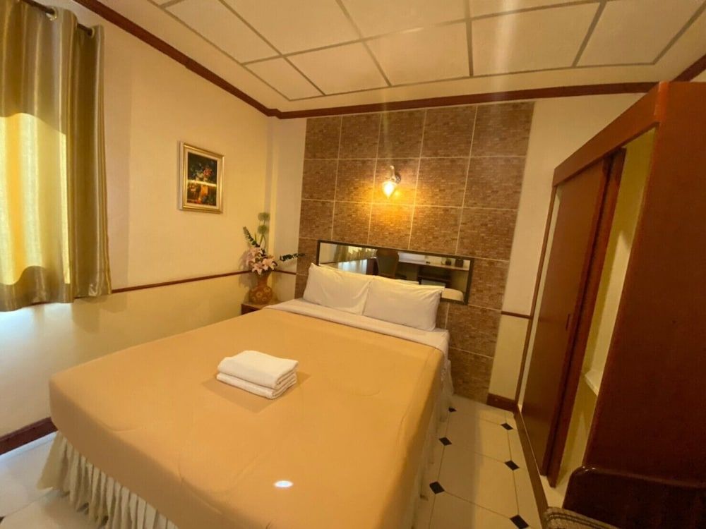 Honey House 2 Superior Double Room 2