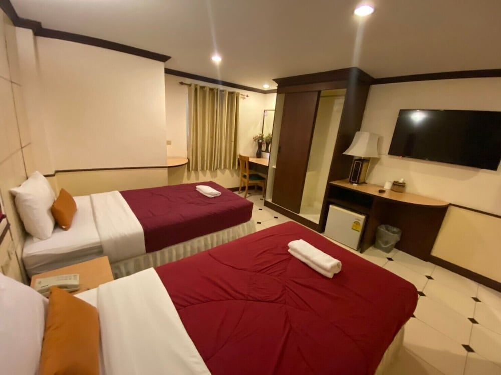 undefined Honey House 2 7