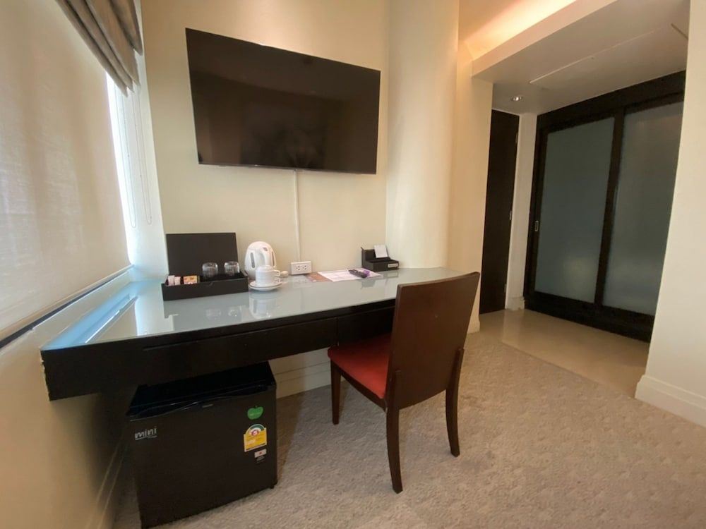 The Quarter Saladaeng by UHG Standard Double Room 4