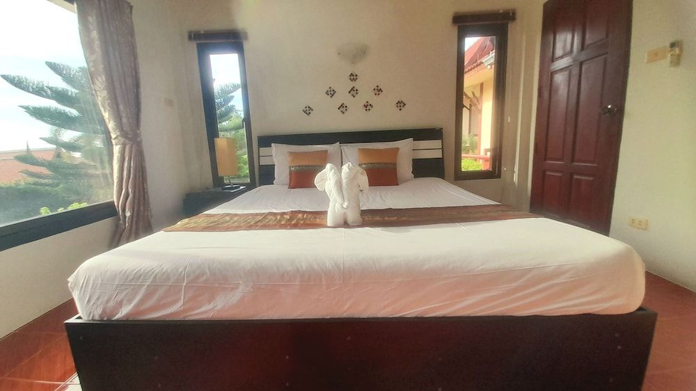 Samui Diving Resort 2 bedroom house with living room & kitchenette 2