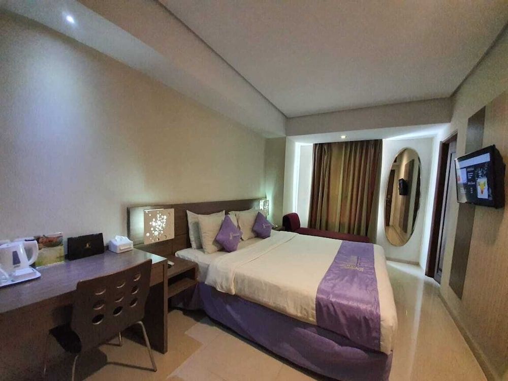 Top Malioboro Hotel Superior Room, 1 Double Bed