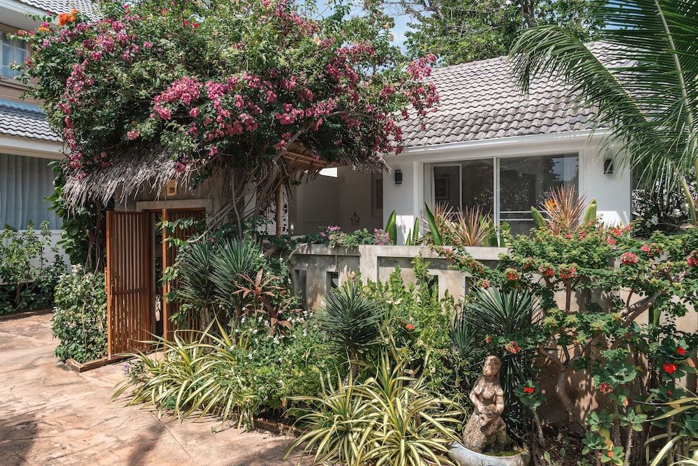 undefined King's Garden Resort 10