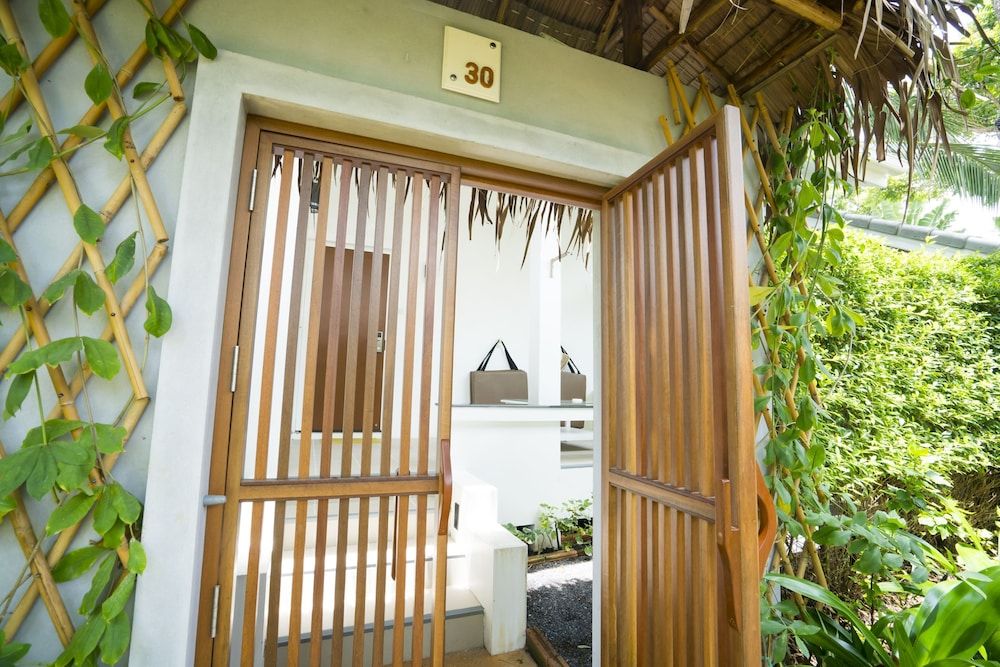 undefined King's Garden Resort 8