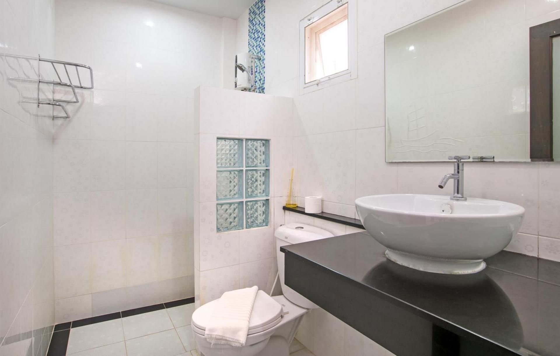 Deluxe Double Pool View