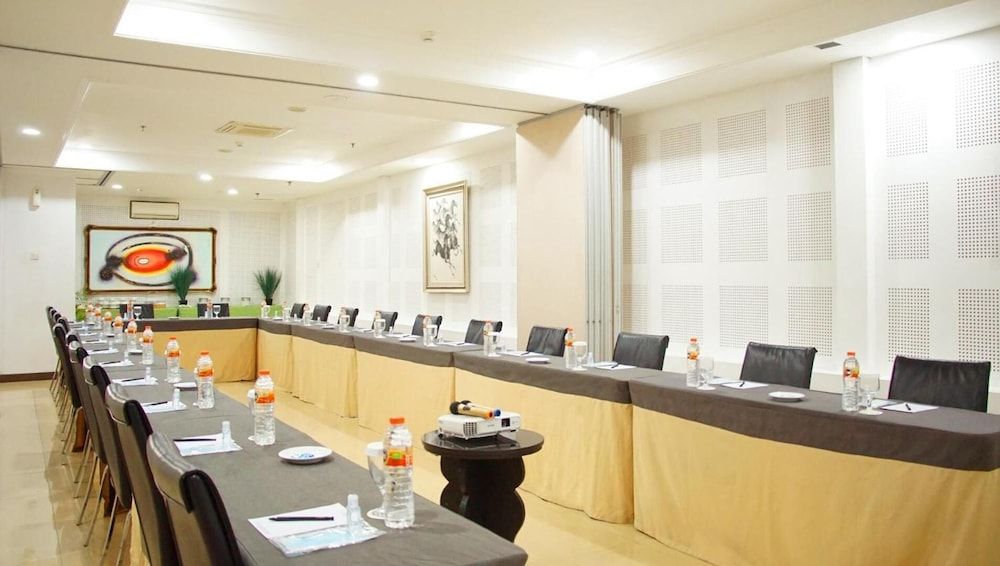 undefined d'primahotel Mega Kuningan 5