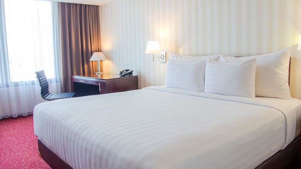 undefined REDTOP Hotel & Convention Center 10