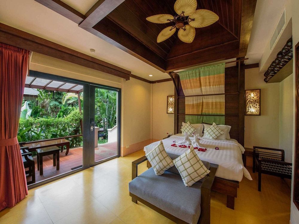 Samui Jasmine Resort Deluxe Villa Jacuzzi 4