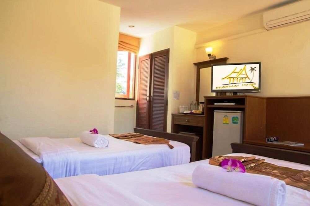 Hathai House Resort Standard Twin Room 2