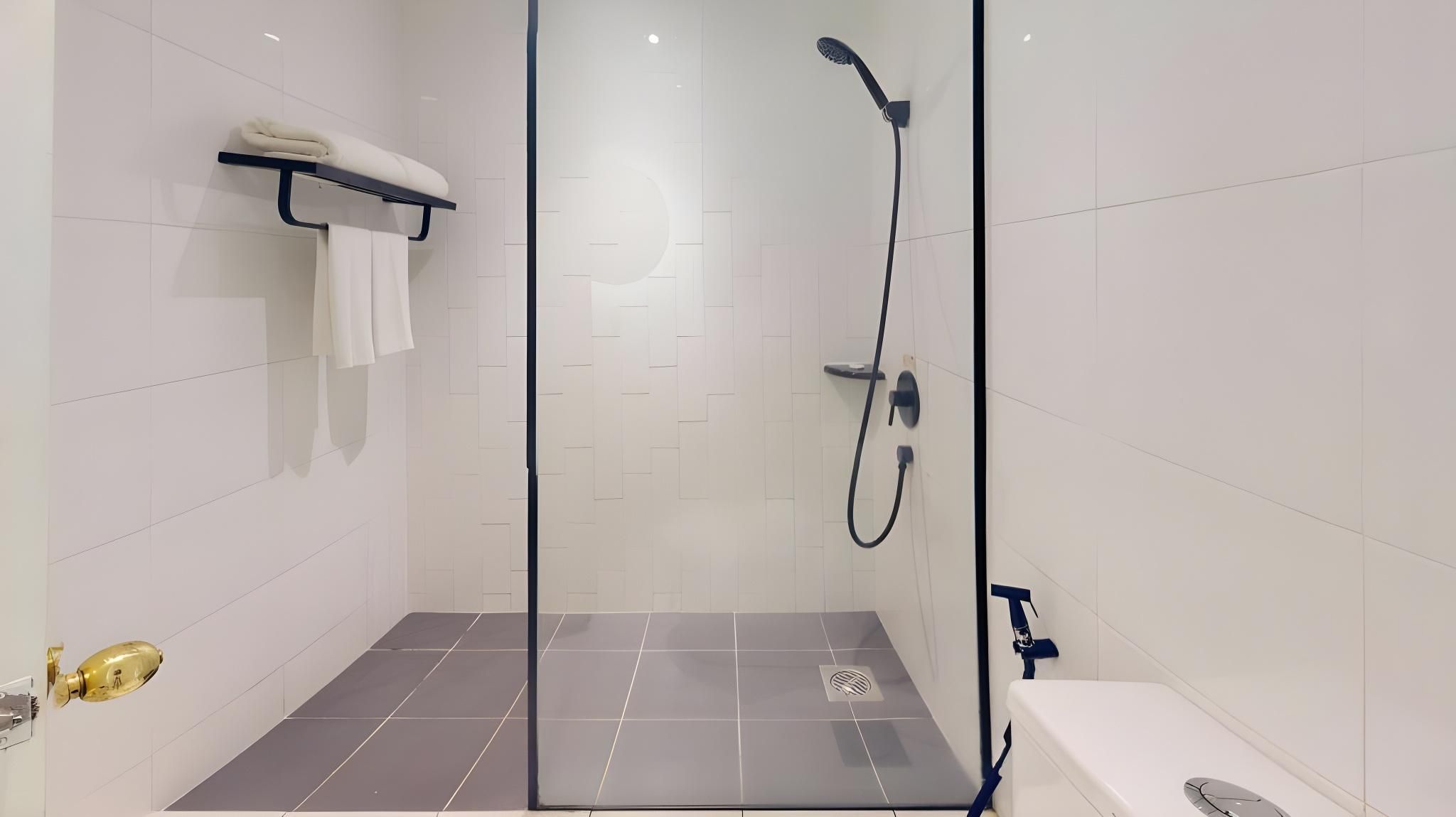 Crystal Crown Hotel Superior Double 2