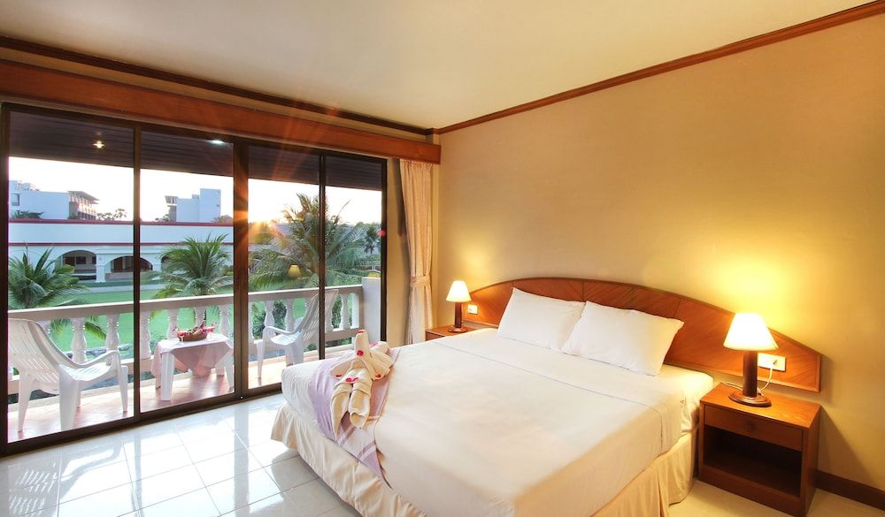 undefined Choophorn House 5