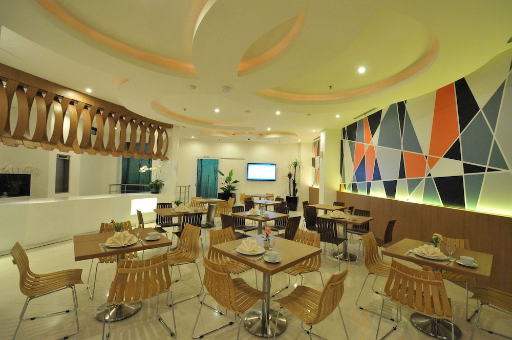 undefined Clay Hotel Jakarta 9