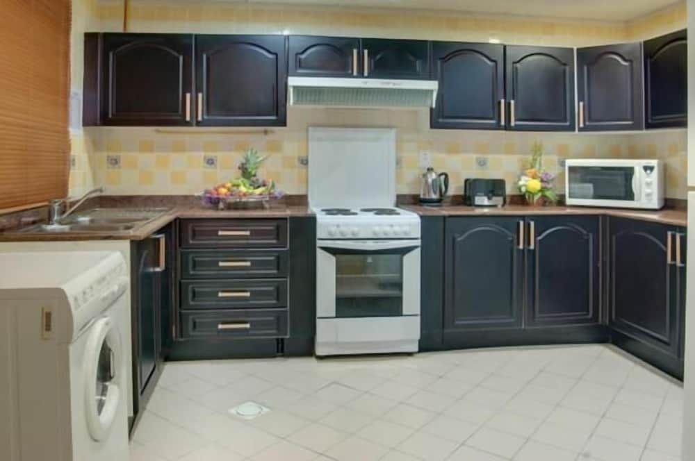 Deira Suites Hotel Apartment
