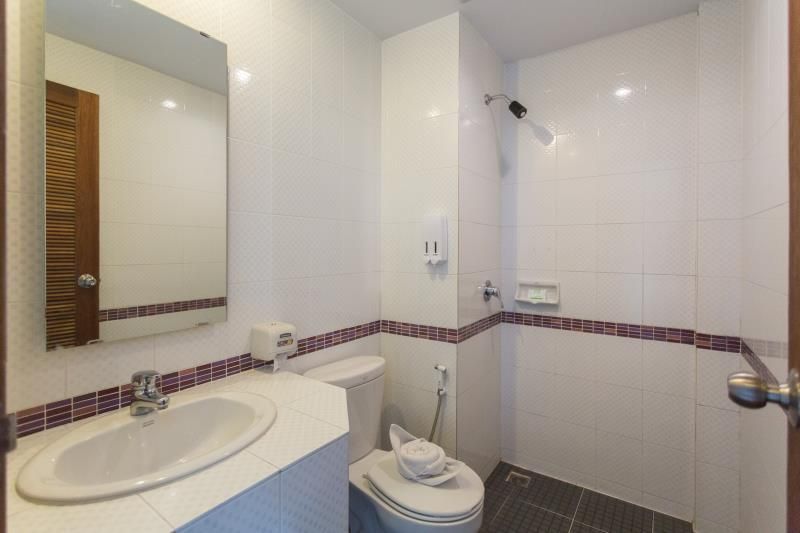 Riverside Hotel Standard Double or Twin Room 7