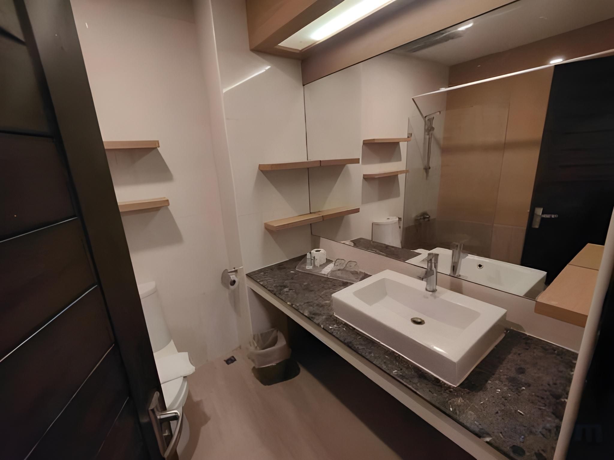 undefined Crystal Suites Suvarnabhumi Airport 5