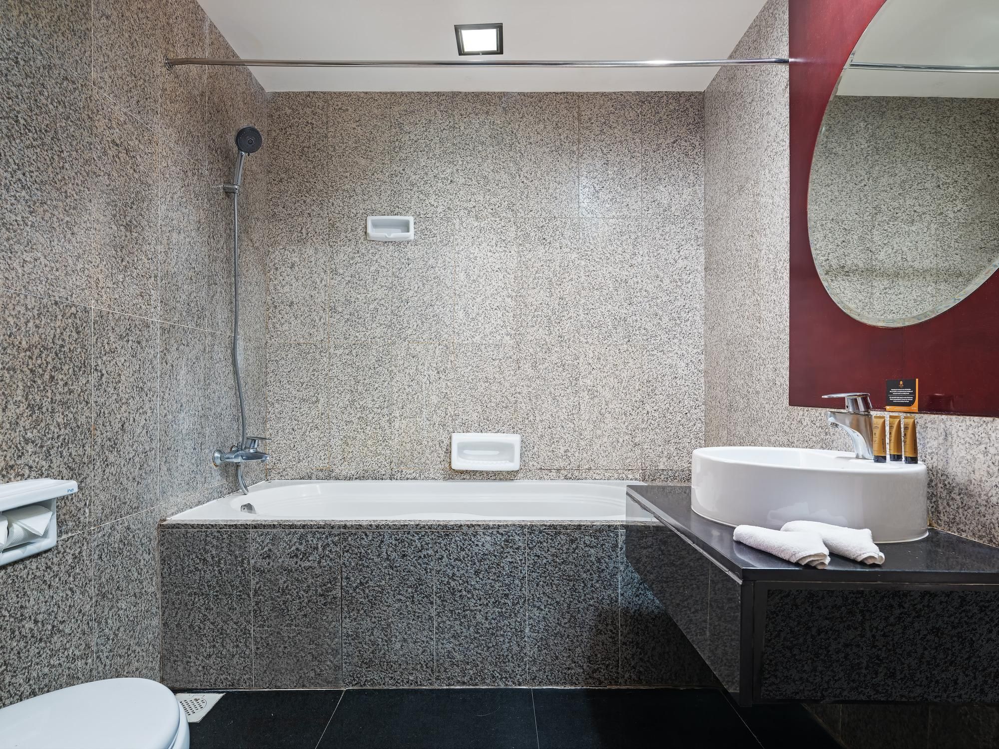 undefined Manhattan Hotel Jakarta 5