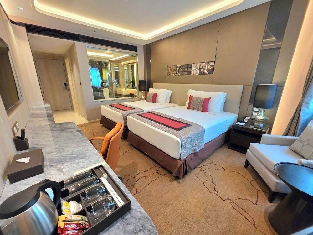 Graceland Bangkok Hotel Deluxe Twin Room 3