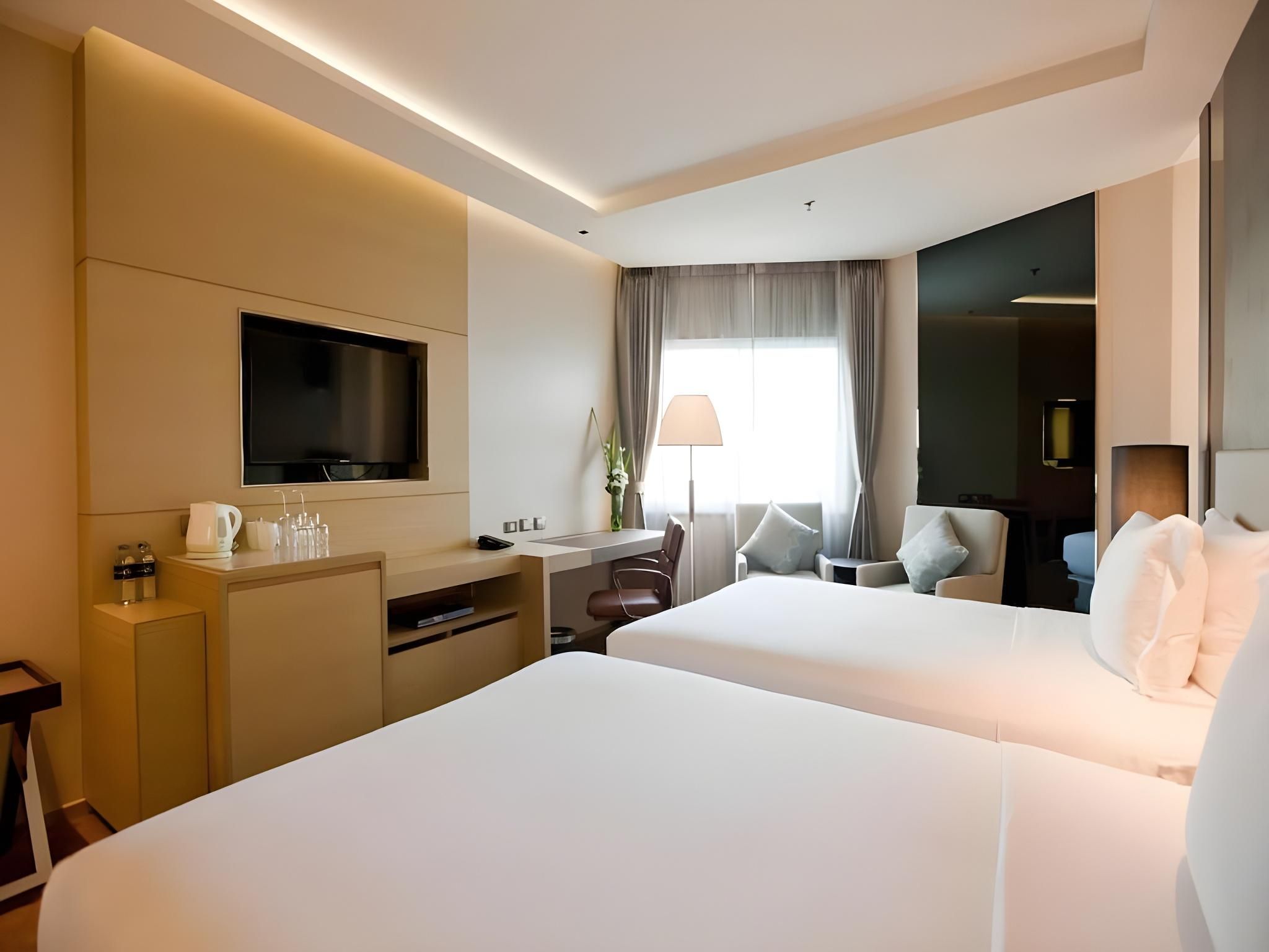 undefined Graceland Bangkok Hotel 10