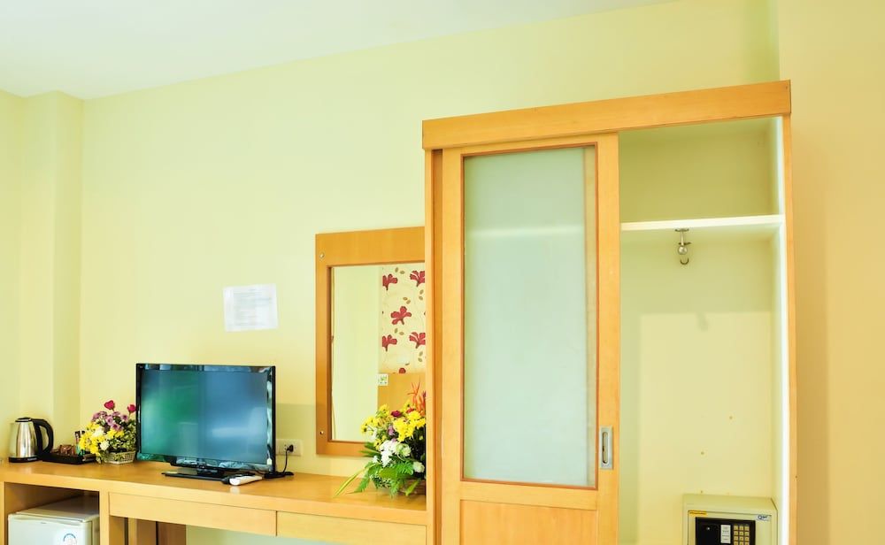 The Orange City Resort Superior Twin Room 7