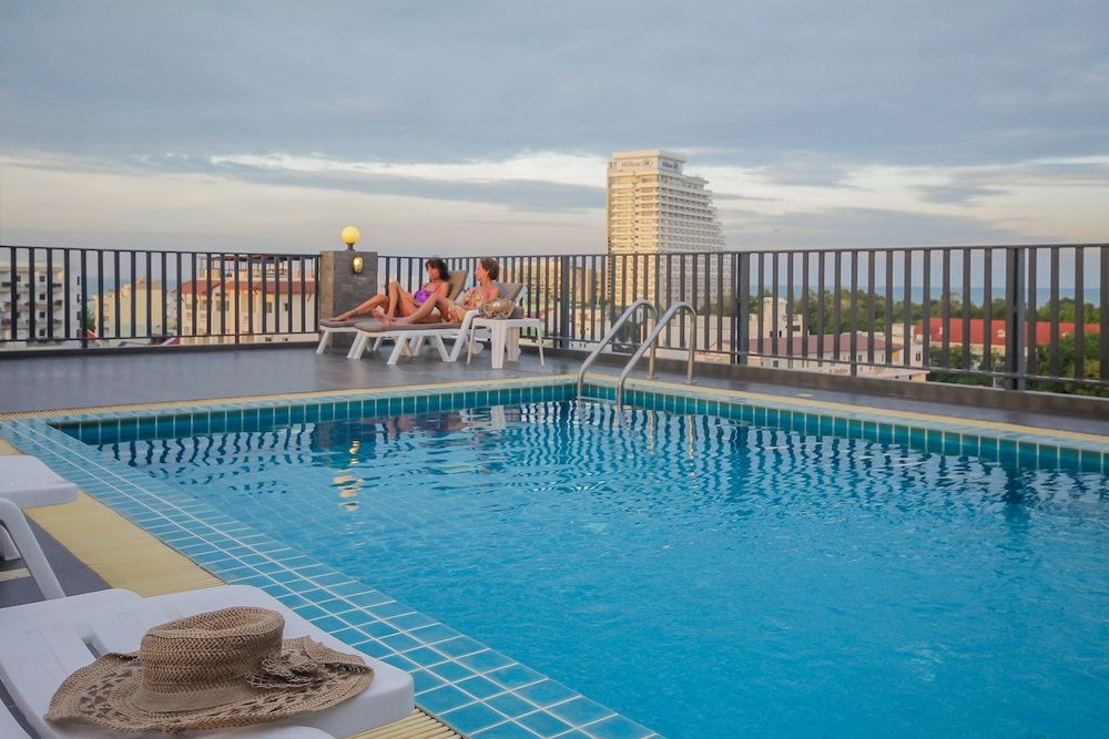 undefined Baan Nilrath Hotel 5