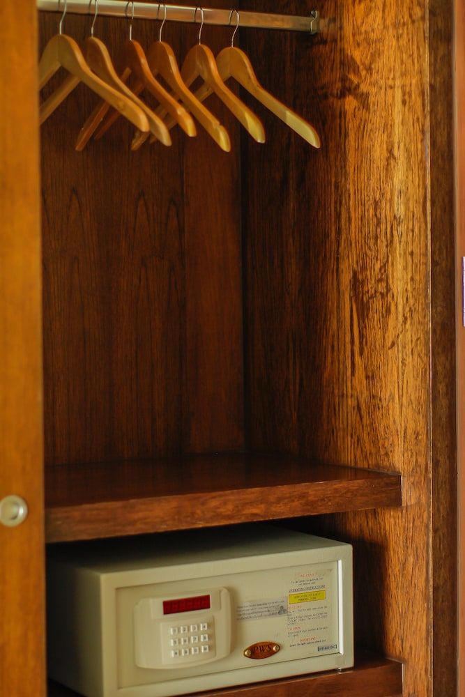 Baan Nilrath Hotel Superior Twin Room 7