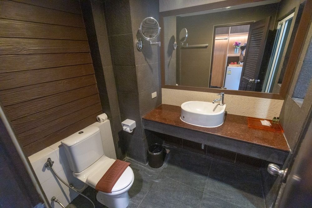 Seaside Jomtien Beach Superior Room, Non Smoking 4