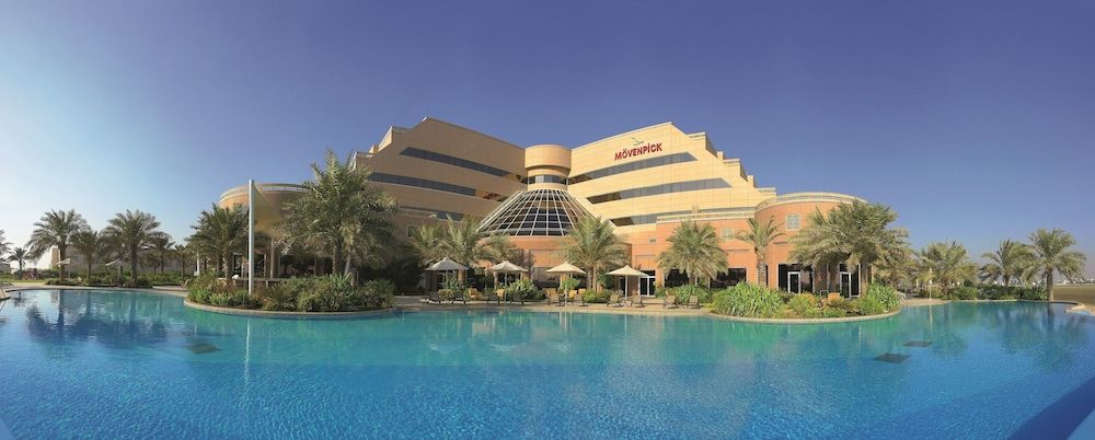 undefined Mövenpick Hotel Bahrain 7
