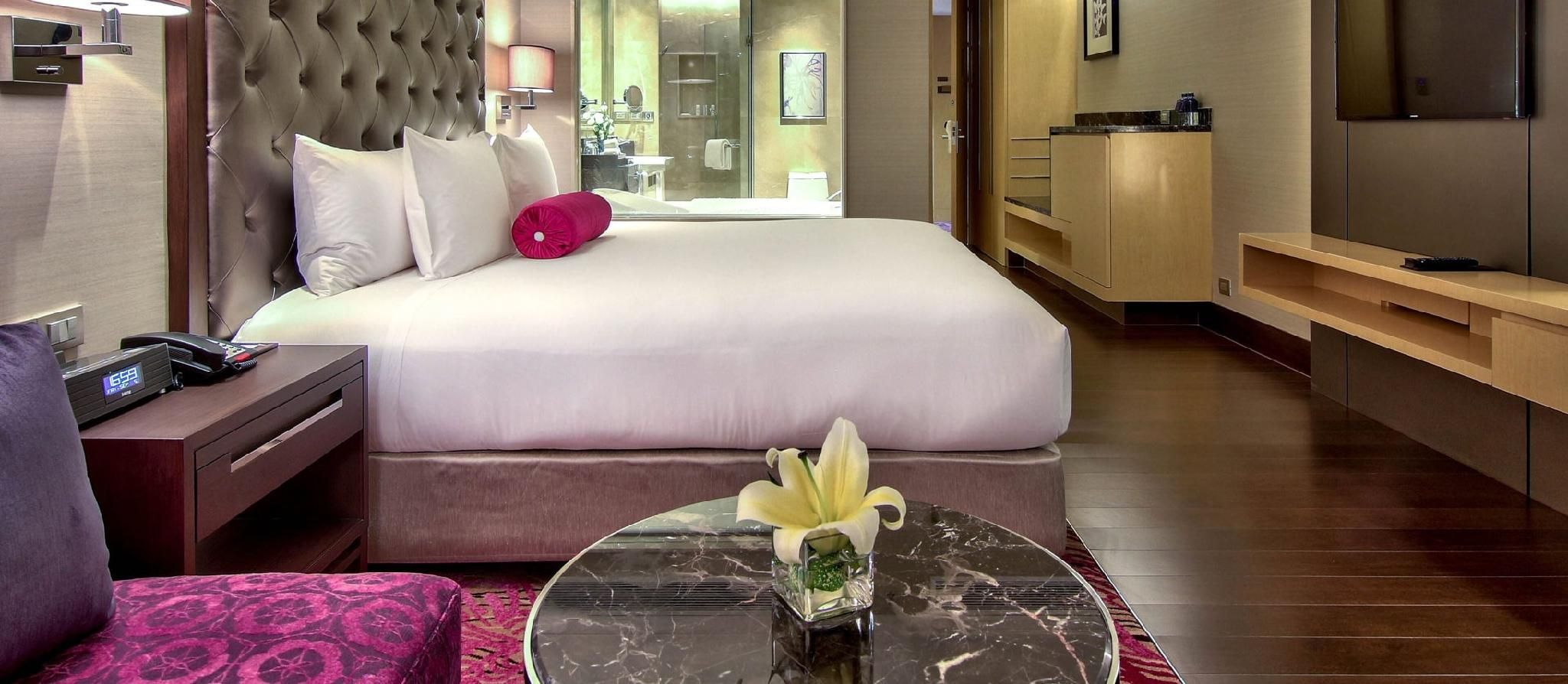 Radisson Blu Plaza Bangkok Deluxe Room City View 4