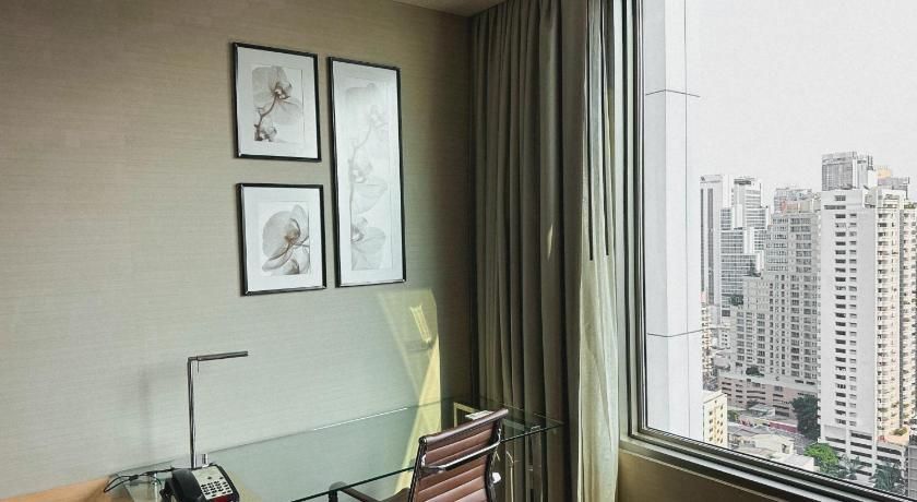 Radisson Blu Plaza Bangkok Deluxe Room City View 11