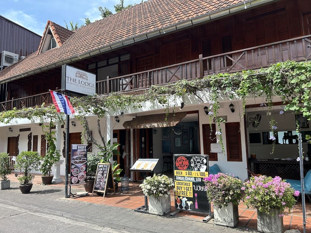 undefined The Lodge 2