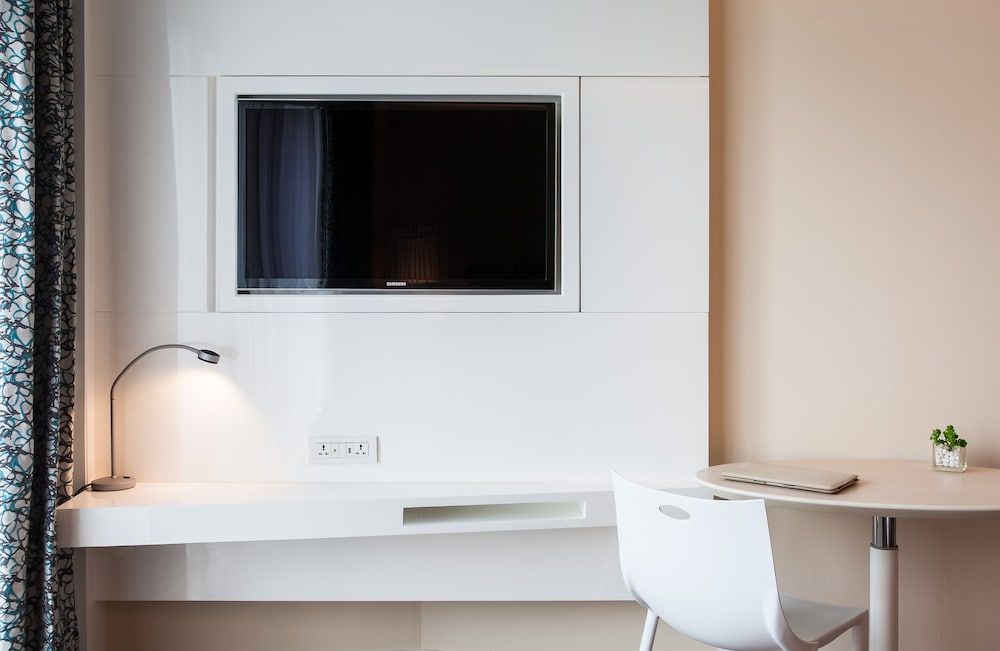 OZO Chaweng Samui Superior Twin Room, 2 Twin Beds 5