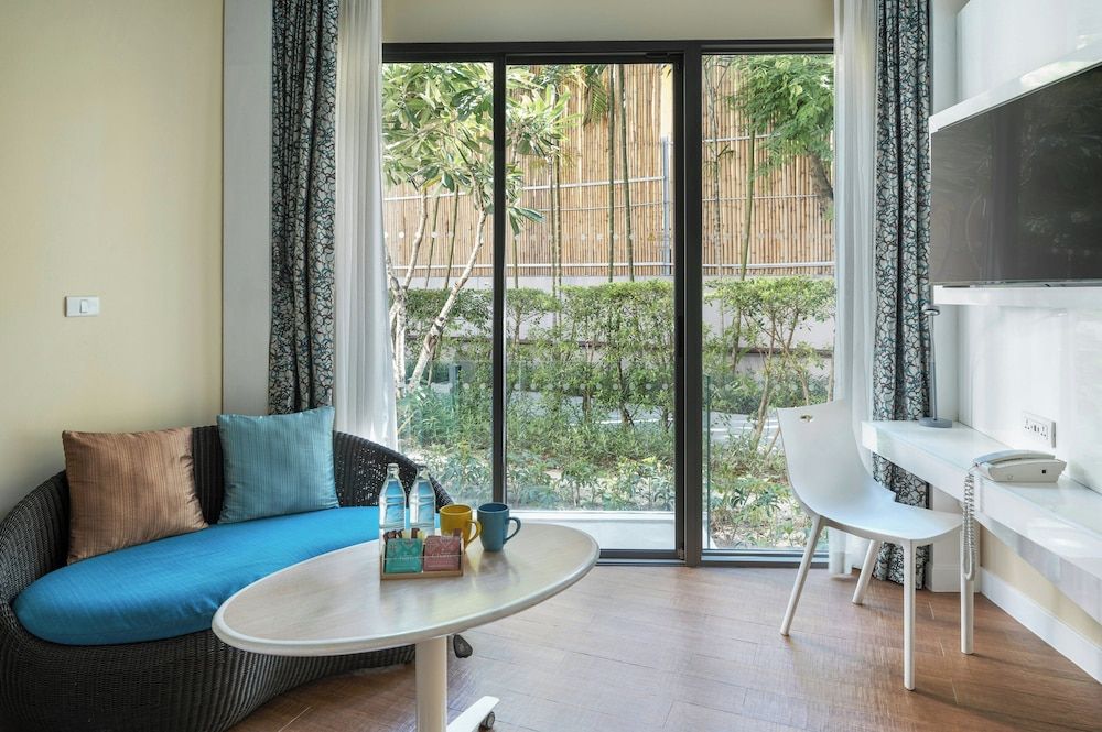 OZO Chaweng Samui Superior Twin Room, 2 Twin Beds 3