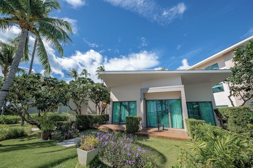 undefined OZO Chaweng Samui 2