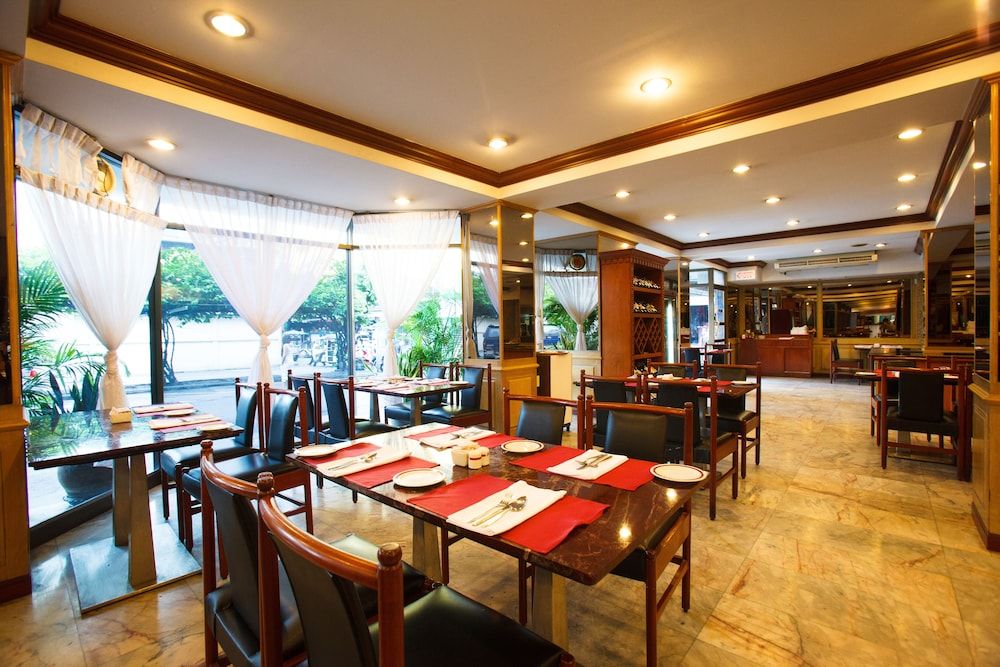 undefined Nana Hotel 8