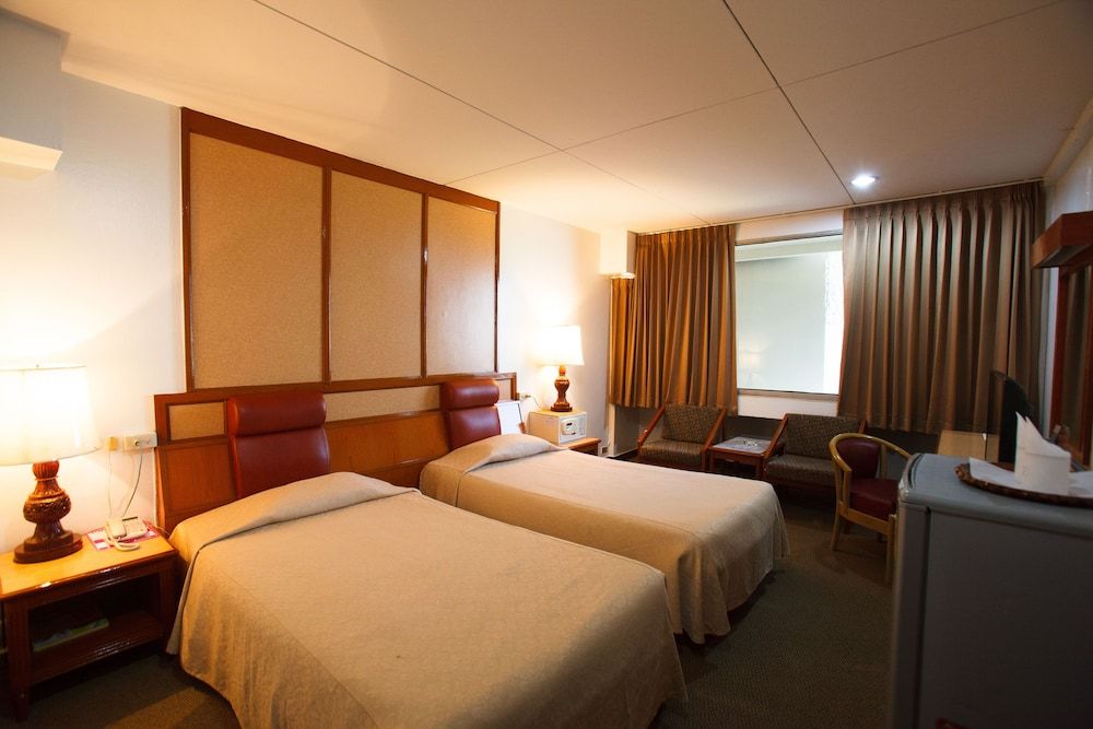 Nana Hotel Standard Room 5