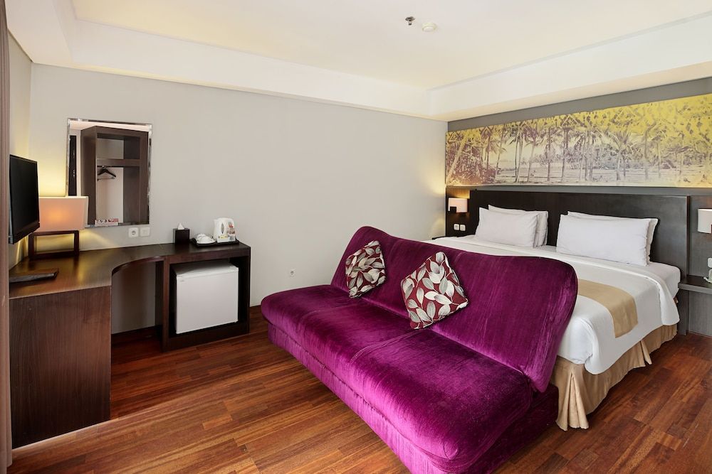 Rofa Kuta Hotel Junior Suite