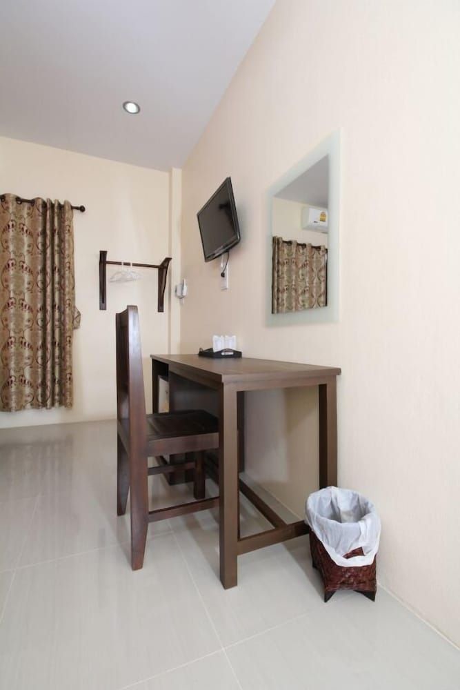 Blue House Sukhothai Standard Double Room 7