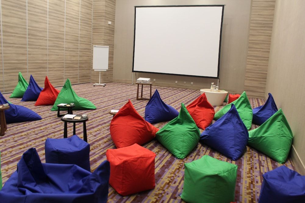 undefined ibis Styles Jakarta Mangga Dua Square 5