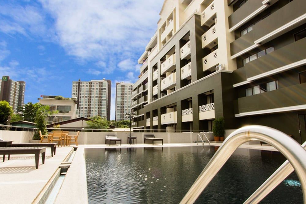 undefined All Together Suite 8