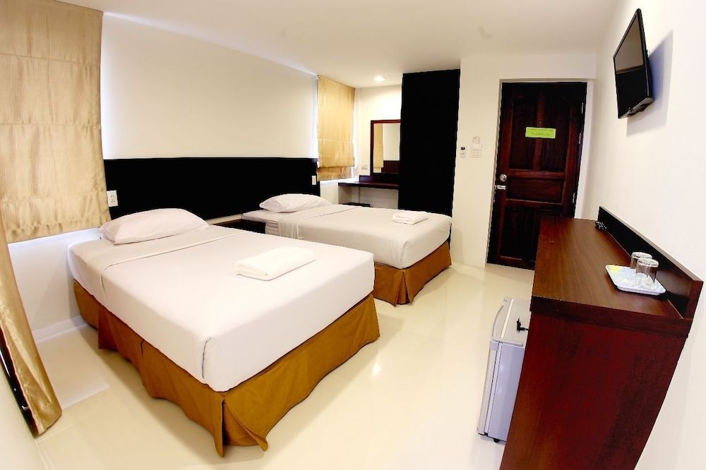 undefined Sunshine Hostel Hua Hin 2