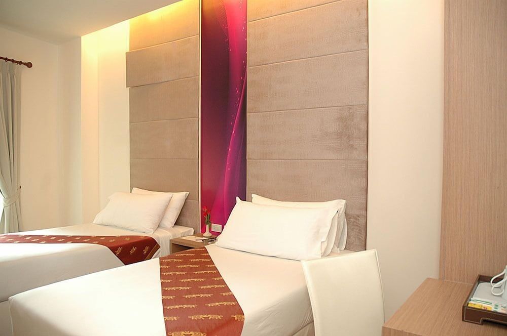 Calypzo 2 Deluxe Double or Twin Room 16