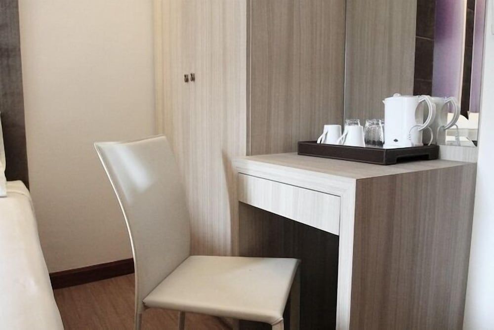 Calypzo 2 Deluxe Double or Twin Room 20