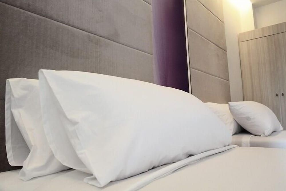 Calypzo 2 Deluxe Double or Twin Room 10